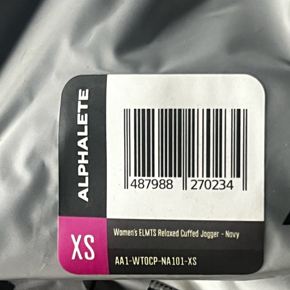 COPY - Alphalete Women’s Relaxed Cuffed Joggers - Navy - Picture 6 of 9